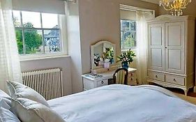 No 6 The Square Tearooms & Accommodation